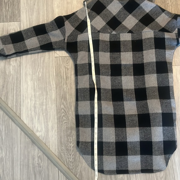 Long Shacket - Picture 9 of 12